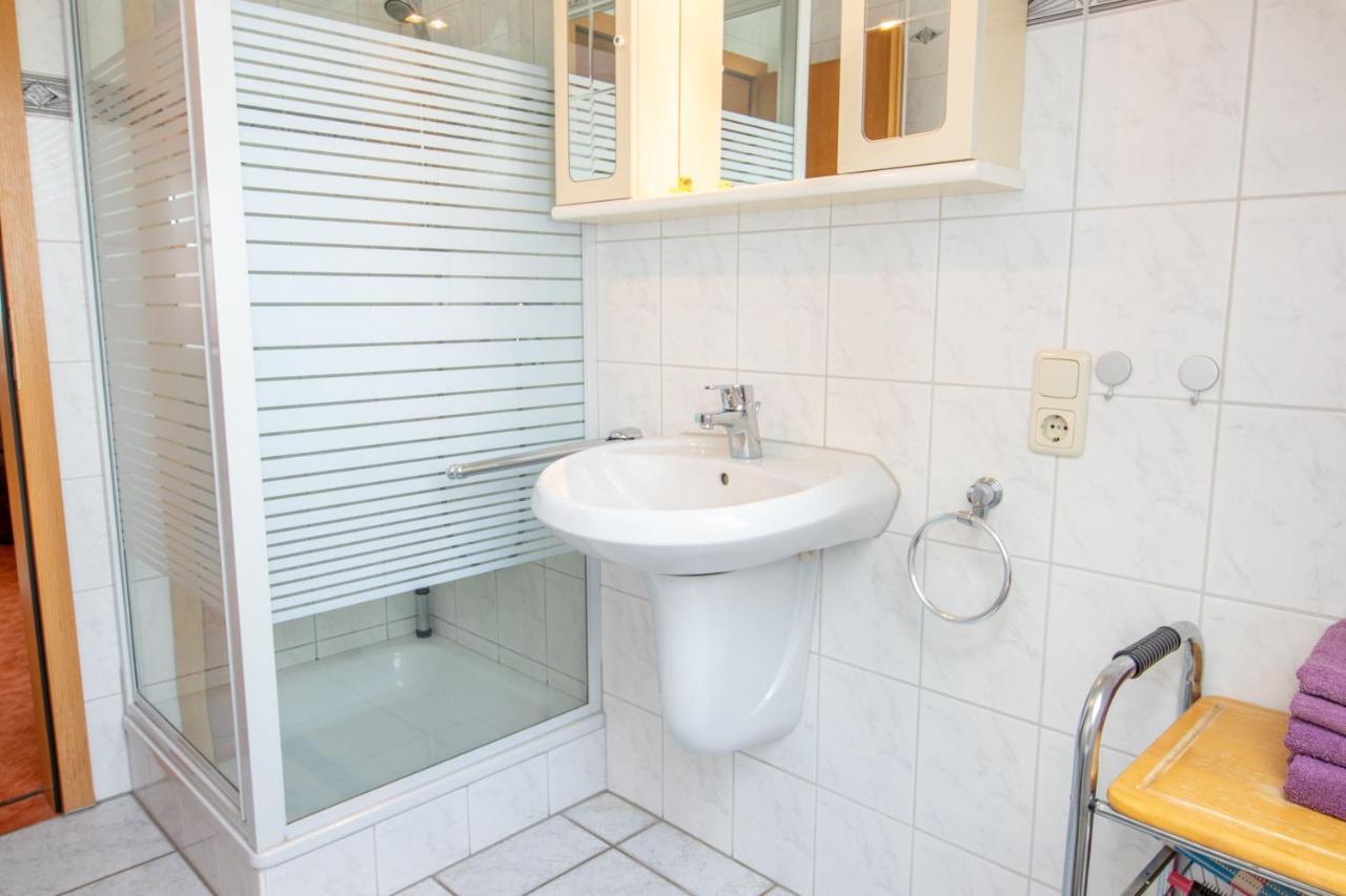 Urlaubs-Appartement Am Dorfrand Wieck Exteriér fotografie